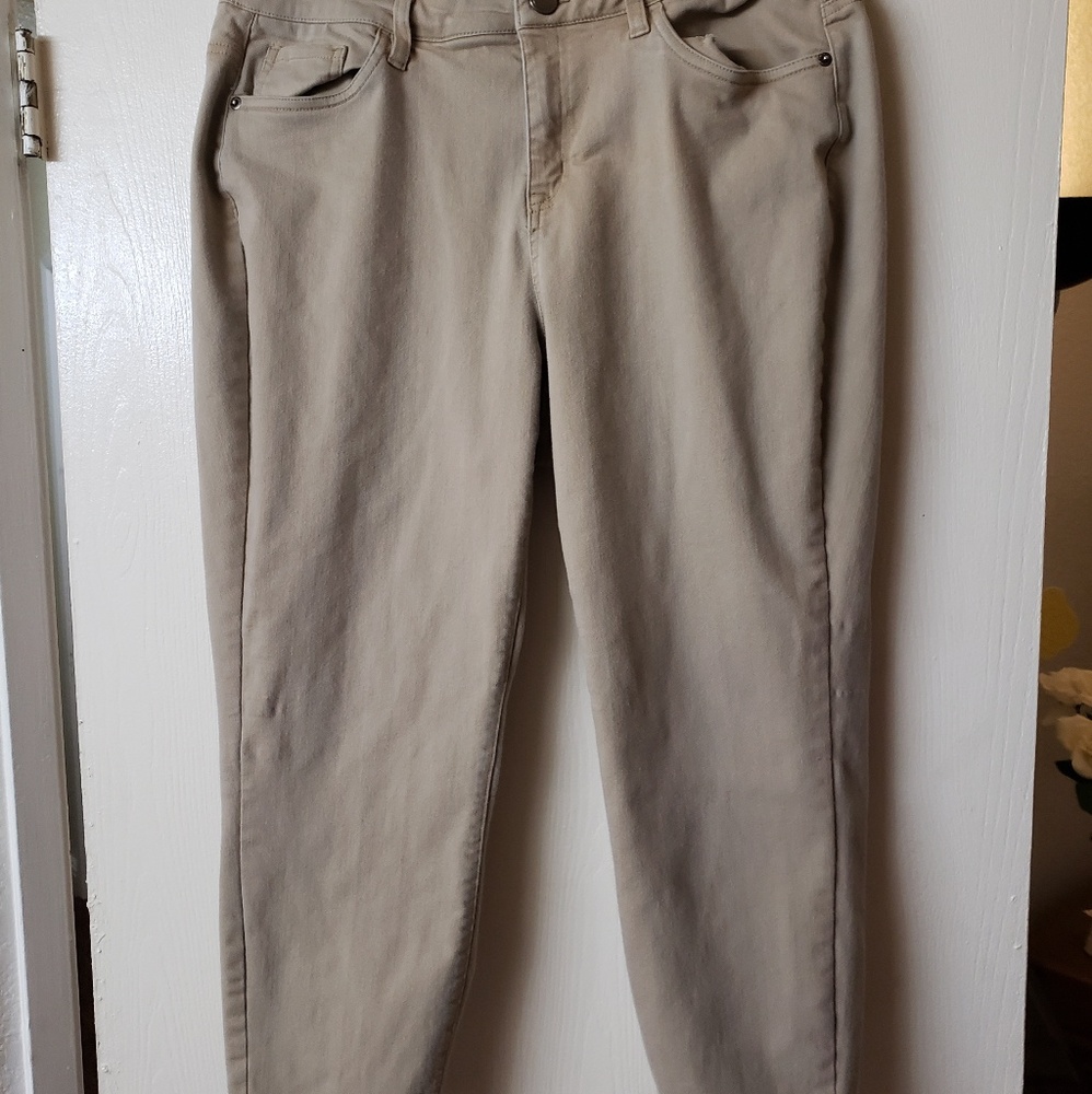 Lane Bryant Khaki Capri